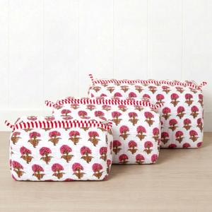 Sac de toilette en coton en gros pour femmes, trousse de maquillage de voyage, pochette personnalisée faite à la main avec monogramme floral matelassé - Product Image 2