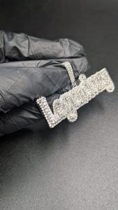 Pendentif Plaque Nominative Personnalisée Moissanite Iced Out en Argent Sterling 925, Lettres Audacieuses, Bijou Hip Hop Personnalisé - Product Image 2