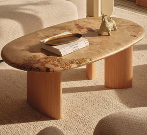 Table basse en forme de fleur avec plateau en marbre blanc multi-pétales, bordé de laiton et sur une base en métal doré courbé, en gros - Product Image 6