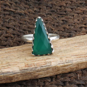 Bague en argent sterling 925 avec onyx vert naturel, sertie de griffes, bague solitaire en pierre précieuse, bijou fantaisie pour femme, fabrication artisanale sur mesure - Product Image 6