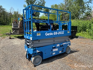 Nueva Plataforma Elevadora de Tijera Eléctrica Genie GS-2032 a Precio de Fábrica, 10m, con Batería, Capacidad de 1000kg, para Interiores y Almacenes - Product Image 1