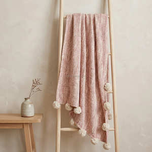 Plaid en coton slub terracotta 130x170 cm, style bohème, tissé uni, lourd, avec pompons et franges, toucher doux, pour la décoration - Product Image 2