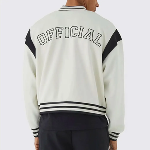 Veste universitaire homme blanche et noire, col rabattu, manches classiques, fermeture boutonnée, lettres brodées sur le devant, style preppy, pour l'automne - Product Image 2