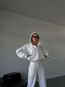 Ensemble de survêtement en polaire confortable, deux pièces, vêtements de sport pour la course à pied, la remise en forme, l'exercice et un style de vie décontracté - Product Image 2