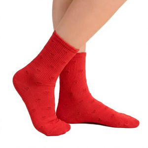 Chaussettes rouges à pois en jacquard tricoté respirant pour adultes, idéales pour un usage décontracté - Product Image 1
