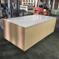 Panneaux de fibres de bois MDF mélaminé 16 mm, 18 mm, résistants à l'humidité, E1 E2, première qualité, sans formaldéhyde