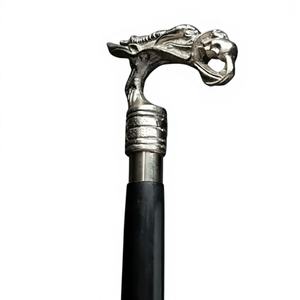 Bastón de Madera Negro Pulido Hecho a Mano Estilo Vintage - Regalo para Ocasiones como Navidad y el Día del Padre - Product Image 5