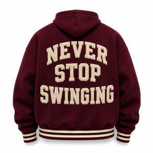 Chaqueta Varsity Bordada 'Never Stop Swinging' para Hombre, Sudadera con Capucha Informal de Otoño, Diseño con Letras Color Granate - Product Image 1
