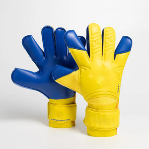 ถุงมือผู้รักษาประตูฟุตบอล Oozie Sports แบบขายส่ง ออกแบบเองได้ ทรง Negative Cut ผลิตจากยางลาเท็กซ์เยอรมัน สำหรับทุกเพศ ปิดด้วยแถบตีนตุ๊กแก ผู้ผลิต OEM - Product Image 6