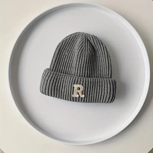 Marca con logotipo personalizado de Vietnam Gorra para niños Sombrero de pana en blanco Estilo de lujo Sombrero ajustado Sombrero para niños ajustado - Product Image 5