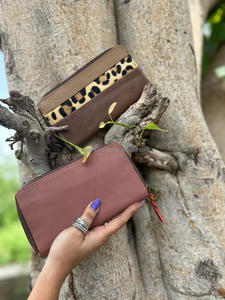 กระเป๋าคลัทช์หนังขนสัตว์พิมพ์ลายสัตว์สำหรับผู้หญิงกระเป๋าคลัทช์สีรุ้งแบบอเนกประสงค์กระเป๋าใส่บัตรเอทีเอ็มแบบทันสมัย - Product Image 5