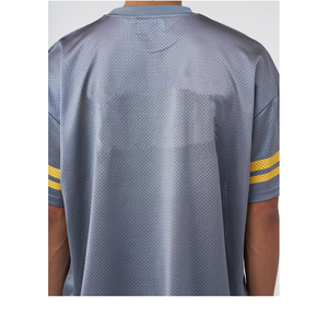 เสื้อเจอร์ซีย์ทรงบ็อกซี่ผ้าตาข่าย พิมพ์โลโก้ได้ตามสั่ง เสื้อกีฬาแฟชั่นผู้ชาย ผู้ผลิตเสื้อเจอร์ซีย์ทรงบ็อกซี่แบบครอปขนาดใหญ่พิเศษ เสื้อเจอร์ซีย์ฟุตบอลผ้าตาข่ายทรงบ็อกซี่แบบสั่งทำได้ - Product Image 6