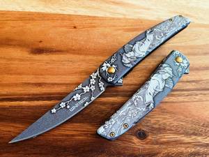 Cuchillo Zombie de Acero Inoxidable con Hoja de Punta Caída y Mango con Diseño Floral y de Geisha, Cuchillo de Bolsillo - Product Image 6