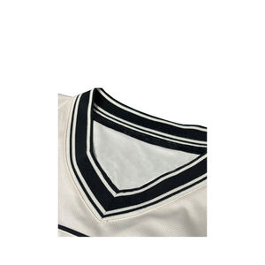 Maillot de football américain pour hommes de haute qualité, en tissu polyester, personnalisable avec logo et nom d'équipe, en promotion. - Product Image 3