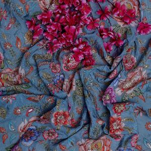 Superbe tissu en crêpe naturel bleu ardoise avec broderie florale et détails scintillants, idéal pour les mariages ethniques indiens ou les occasions spéciales - Product Image 5