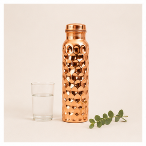 Bouteille d'eau moderne en cuivre pur, écologique, design martelé diamant, anti-fuite, personnalisable, pour boire de l'eau, détox naturelle - Product Image 2