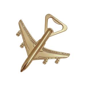 Abridor de Botellas de Cerveza con Diseño de Piloto de Aviación en Caja de Regalo Dorada - Product Image 2