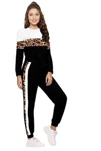 Custom high quality women's <b>tracksuits</b> Best price women's black and <b>white</b> pennal joggers <b>tracksuits</b> sweatshirt and trousers - Product Image 5
