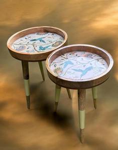 Ensemble de 2 tables basses gigognes de style moderne avec base pliable, design en chevrons, en bois de manguier rustique et métal, pour salon - Product Image 2