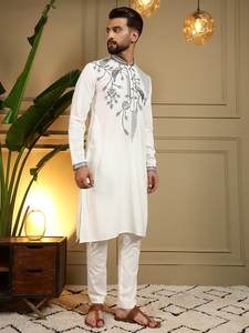 Kurta Pyjama élégant pour homme en viscose et soie blanche avec broderie et travail de sequins - Product Image 2