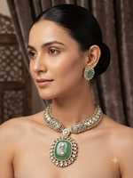 Ensemble de collier choker plaqué or de luxe avec zirconiums cubiques et perles d'imitation pour femmes, pour mariage et occasions spéciales