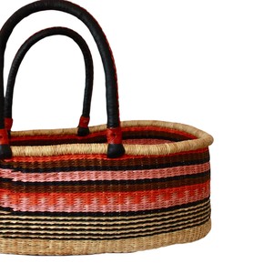 Cesta cambiador de mimbre rosa y negro con rayas múltiples al por mayor, además de cesta cambiador de ratán para niños con asas oscuras para mesas de bebé - Product Image 4