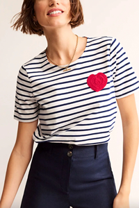 T-shirt d'été vintage pour femme en coton, crocheté, manches courtes, coupe classique, avec broderie mignonne en forme de cœur et nœud, motif dessin animé - Product Image 4