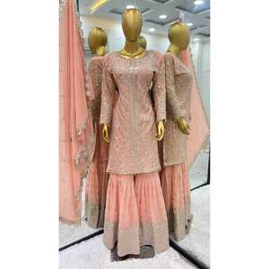 Conjunto de Top-Plazzo y Dupatta con Bordado Intenso, Talla XL, para un Look de Fiesta - Product Image 1