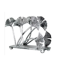 ที่ใส่ผ้าเช็ดปากเหล็กสีทองด้าน ดีไซน์คลาสสิก สำหรับตกแต่งโต๊ะบ้านและโรงแรม งานแฮนด์เมดจากอินเดีย - Product Image 4