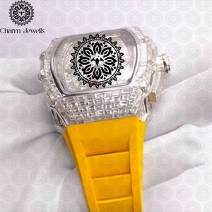 Reloj de Lujo Unisex Charm Jewells, Caja Cuadrada de Acero Inoxidable, Resistente al Agua 10 Bar, Fecha Automática, Correa de Silicona Amarilla, Mecánico - Product Image 2