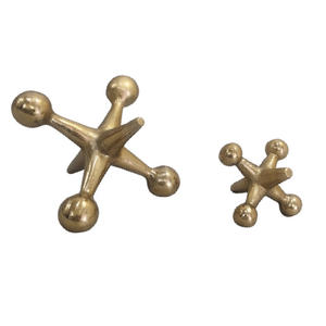 Sculptures décoratives modernes abstraites faites à la main, durables, idéales pour les cadeaux de mariage ou de remise de diplôme, artisanat en métal, art de table - Product Image 2