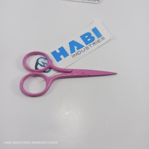 กรรไกรตัดหนังกำพร้าสแตนเลสเกรดอุตสาหกรรม ยี่ห้อ HABI INDUSTRIES สีชมพู ขอบเรียบ ปักลายนกกระสาครึ่งสีทอง สำหรับคนถนัดขวา - Product Image 6