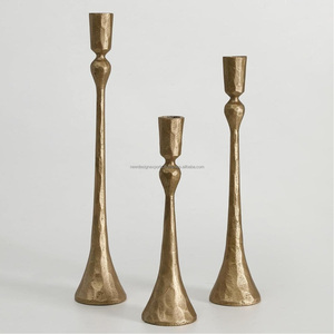 Portavasos Metálicos Resistentes Tipo Tulipán • Suministros de Comedor para Hoteles Boutique Contemporáneos - Product Image 5