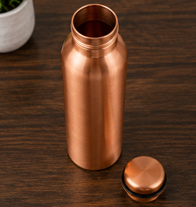 Bouteille d'eau en cuivre artisanale CopperSmith, finition satinée élégante, polissage métallique, bouteille ayurvédique pour boire - Product Image 3