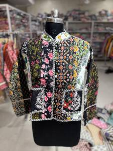 Chaqueta Acolchada para Mujer, con Parches Florales, Cuello Mandarín, Manga Larga, Ropa de Invierno, Bordado a Mano, Relleno de Poliéster, REGALO - Product Image 1