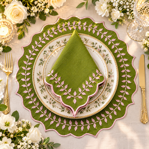 Juego de Manteles Individuales y Servilletas Bordados con Hojas Verdes y Rosas, Decoración de Mesa Redonda de Lino con Borde Festoneado, Elegante para Cenas y Festividades - Product Image 1