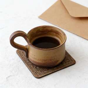 Taza de café de cerámica pequeña hecha a mano con forma irregular y platillo, diseño de cerámica, fabricada por Universal Overseas INDIA. - Product Image 3