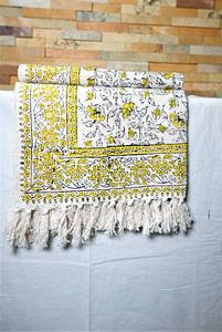 ผ้าห่มโซฟาฤดูหนาวทำมือจากผ้าฝ้ายแท้ 100% หรูหรา เป็นมิตรกับสิ่งแวดล้อม พิมพ์ลายด้วยมือ ทออย่างระบายอากาศได้ดี น้ำหนักเบา มีพู่ห้อย สวยงาม - Product Image 6