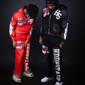 Conjunto de Chándal de Algodón Grueso Estilo Urbano para Hombre, Sudadera con Capucha y Pantalones Deportivos de Dos Piezas con Estampado Personalizado y Parches Bordados con Efecto Desgastado por el Sol - Product Image 5