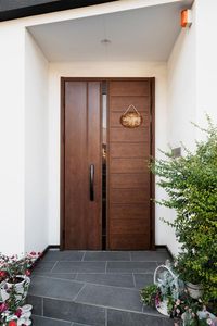 <b>Welcome</b> Wooden Door <b>Sign</b> with Bowknot and Realistic Leaf Design Round Hanging Door Hanger Home Entryway Wall Decor Rustic - Product Image 3