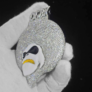 Pendentif Moissanite de Luxe Givré Motif Visage de Dessin Animé, Collier Statement Rond Micro-Pavé, Bijoux Hip Hop, Cadeau Unique - Product Image 3