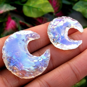 Colgante de luna de opalita premium |   Escultura de Luna en Cristal Natural |   Collar de Joyería Curativa |   Regalo para Ella, Amuleto Espiritual para Mujer - Product Image 1