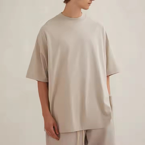 เสื้อยืดคอกลมแขนสั้นทรงโอเวอร์ไซส์สำหรับผู้ชาย ผ้าฝ้ายถัก 100% สีพื้นเรียบง่าย สวมใส่สบาย ทรงปกติ ดีไซน์เรียบ - Product Image 6