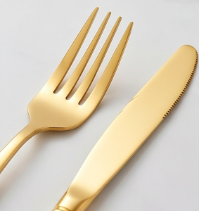 Juego de cubiertos de lujo moderno con acabado dorado y mangos de cerámica turquesa, apto para lavavajillas, para vajilla de boda - Product Image 2