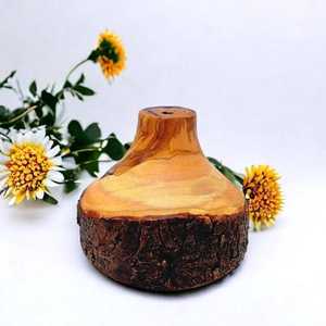 Jarrón de Bambú y Madera Ecológico Más Vendido con Patrones Intrincados Tallados a Mano para una Decoración Elegante del Hogar a los Mejores Precios - Product Image 4