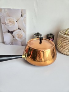 Industry Trending Hammered Copper Soup Pot with Lid Single Handle Heat Resistant for Gas and Induction Cooker - Product Image 3