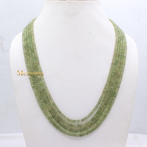 สร้อยคอเม็ดพลอยมรกตธรรมชาติทรงกลมเหลี่ยมเพชรพลอย 5 เส้น ขายส่ง Memoria Jewels - Product Image 1