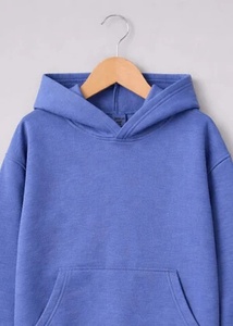 เสื้อฮู้ดผู้ชายทรงปกติ ผ้าผสมโพลีเอสเตอร์และคอตตอน ผ้าฟลีซหนานุ่ม อุ่นสบายสำหรับฤดูหนาว ระบายอากาศได้ดี แห้งเร็ว มีกระเป๋าเสื้อ สไตล์สตรีทแวร์ลำลอง - Product Image 2