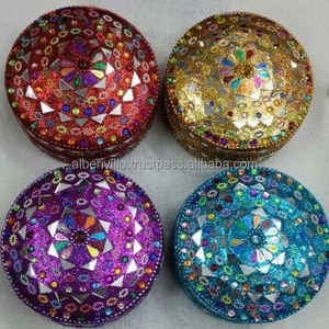 Magnifique Coffret de Rangement 5 Pièces Fait Main en Métal pour Bijoux (Collier, Bague, Boucles d'Oreilles) – Boîte à Trinkets de Mariage Indienne au Design Exceptionnel - Product Image 5