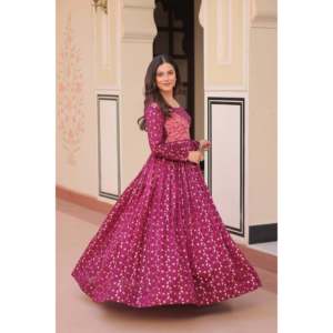 ชุดราตรีผ้าแจ็คการ์ดพิมพ์ลาย - Product Image 4